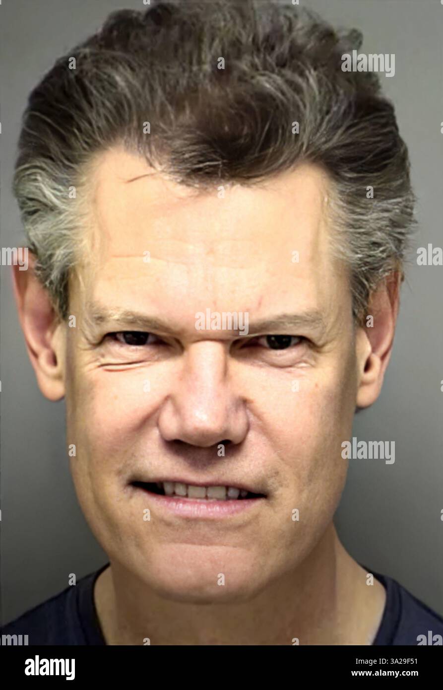 2012 , 6 . februar , Denton, Texas , USA : der gefeierte amerikanische Country-Sänger , Songwriter und Schauspieler RANDY TRAVIS (* 4 . Mai 1959 ), verhaftet in einem Fahndungsfoto der Polizei im Denton County Jail, Texas . - FASS SHOT - FASS SHOT - GESCHICHTE - FOTO STORICHE - MUSIK - MUSICA - CANTANTE - COMPOSITORE - KOMPONIST - ROCK STAR - ARRESTO - ARRESTATION - ARRESTATO DALLA POLIZIA - FOTO SEGNALETICA - GESCHICHTE - FOTO STORICHE - PORTRÄT - RITRATTO - KINO - FILM - ATTORE - ARCHIVIO GBB Stockfoto