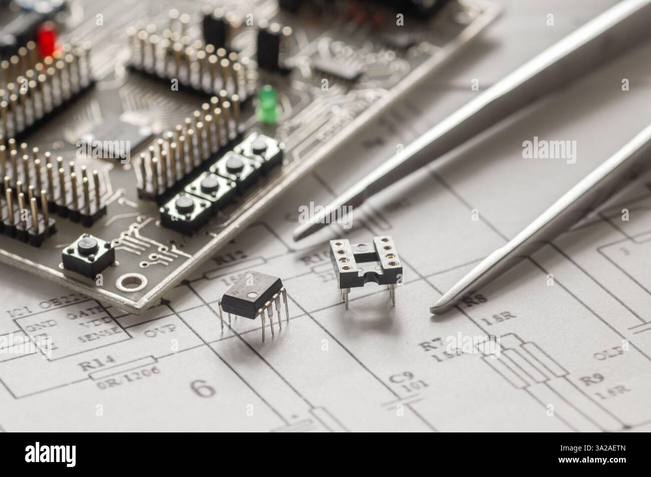 Weißer Hintergrund für Programmierungsboardin Stockfoto