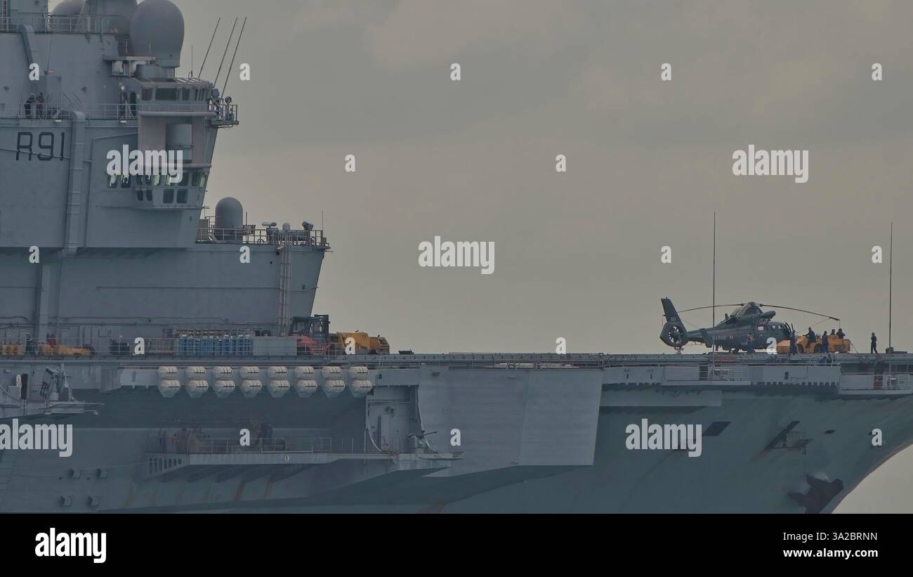 Das Flaggschiff der französischen Carrier Strike Group FS Charles de Gaulle Stockfoto