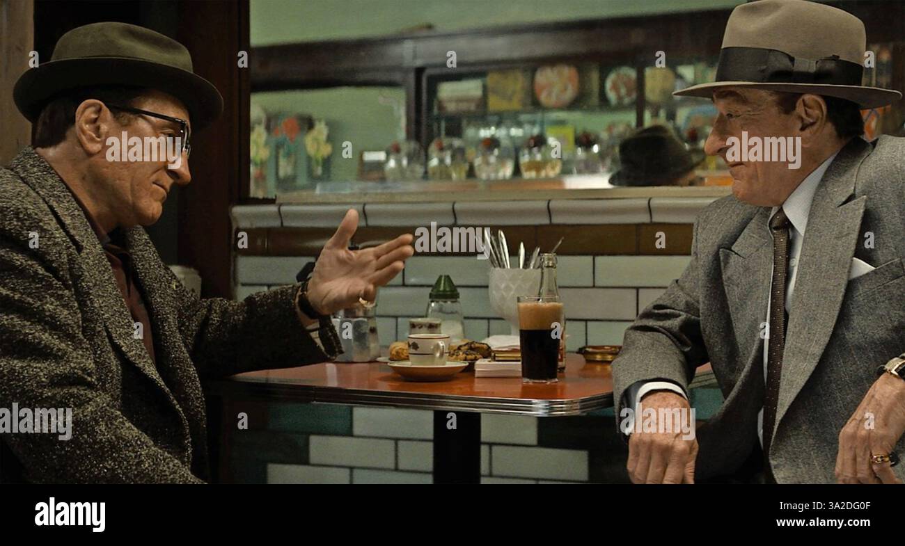 DIE ALTO KNIGHTS 2025 Warner Bros Filmaufnahmen mit Robert de Niro, der sowohl Vito Genovese als auch Frank Costello spielt Stockfoto
