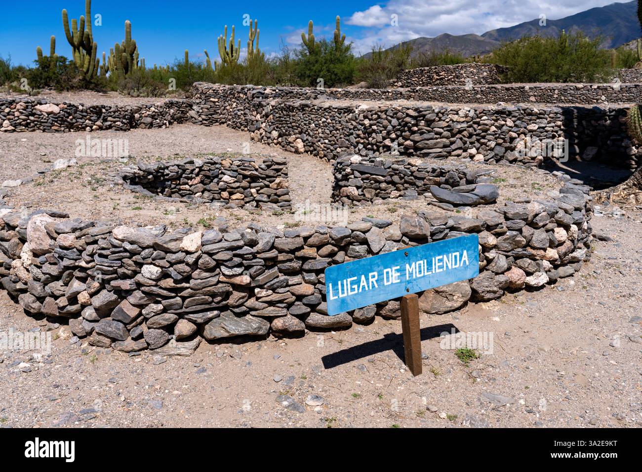 Die prähispanischen Ruinen des Quilmes Archeological Park in Tucuman, Argentinien. Stockfoto