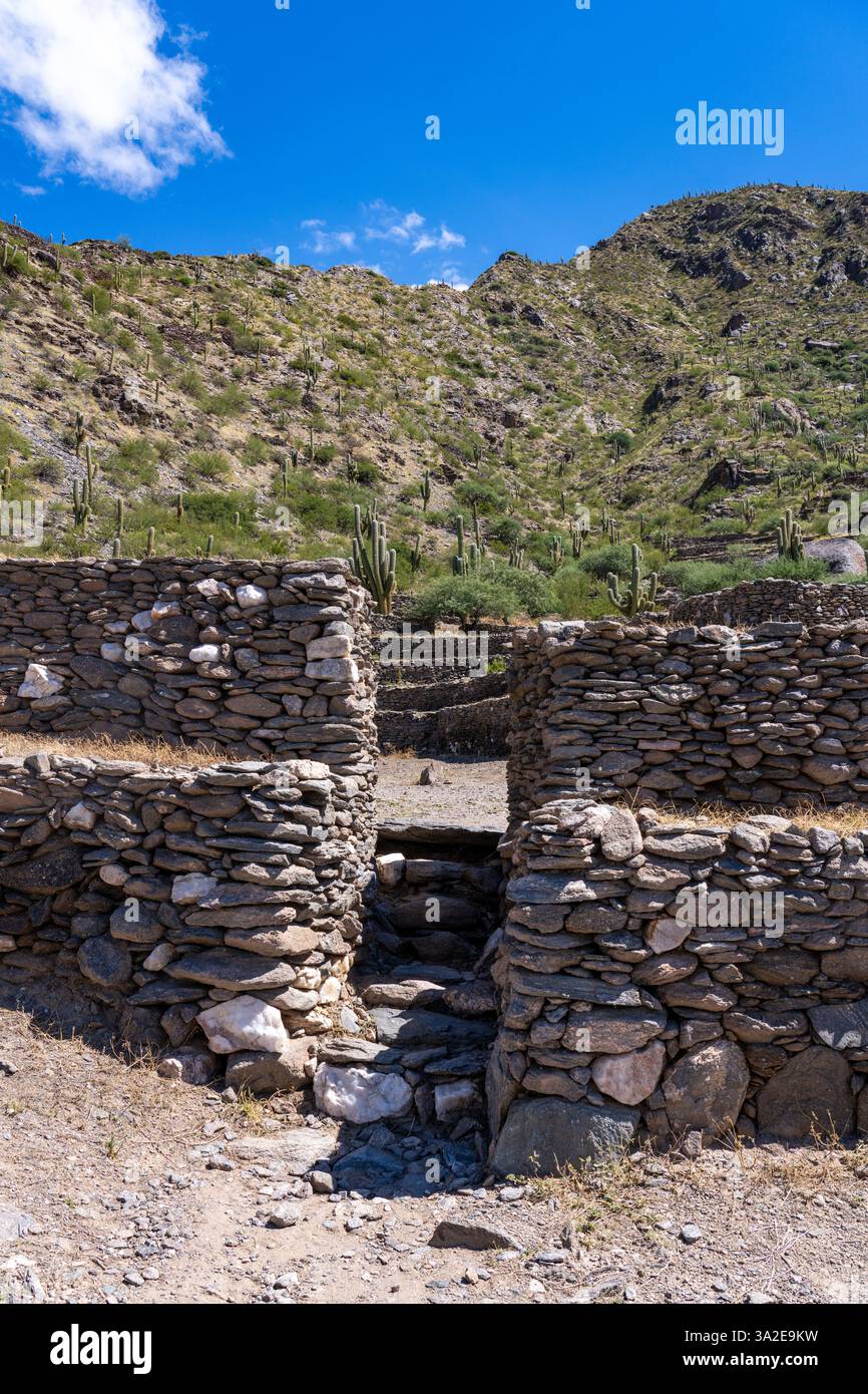 Die prähispanischen Ruinen des Quilmes Archeological Park in Tucuman, Argentinien. Stockfoto