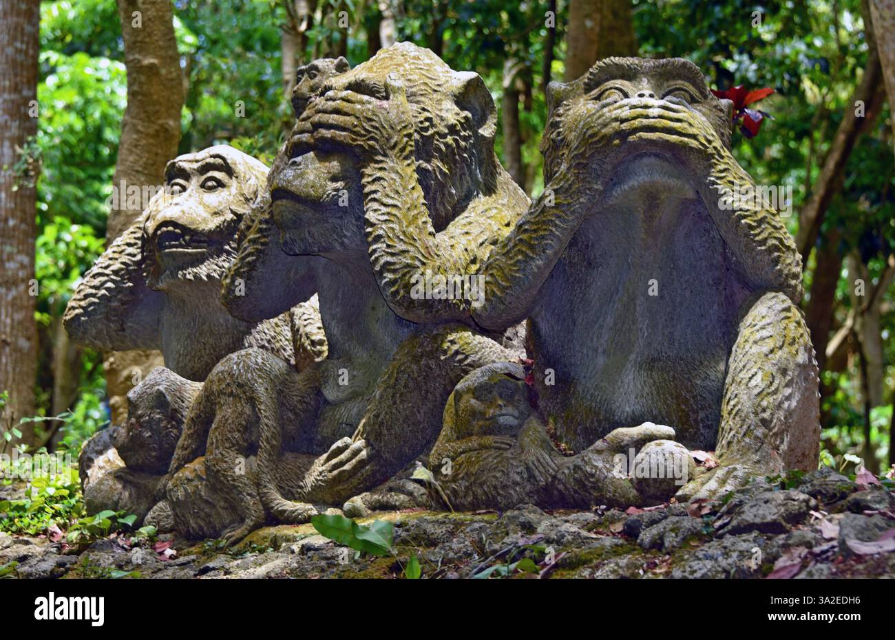 Affenskulptur im Affenwald Ubud, nichts sehen, nichts hören, nichts sagen, Indonesien, Bali, Affenwald Ubud Stockfoto