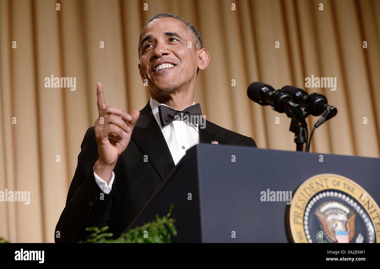 4. Mai 2014 - Washington, District of Columbia, Vereinigte Staaten von Amerika - Präsident Barack Obama spricht auf der jährlichen Gala der White House Correspondents Association im Washington Hilton Hotel, 3. Mai 2014 in Washington, DC. Kredit: Olivier Douliery/Pool über CNP (Kredit-Bild: © Olivier Douliery/CNP/ZUMAPRESS.com) Stockfoto