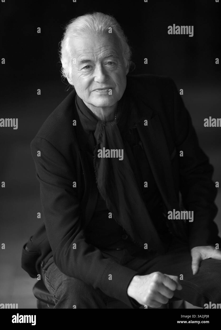 14. Mai 2014: Toronto, ON, Kanada: Interview des legendären Leadgitarristen Jimmy Page in New York City am Mittwoch, 14. Mai 2014. Craig Robertson/Toronto Sun/QMI Agency (Kreditbild: © Craig Robertson/QMI Agency/ZUMAPRESS.com) Stockfoto