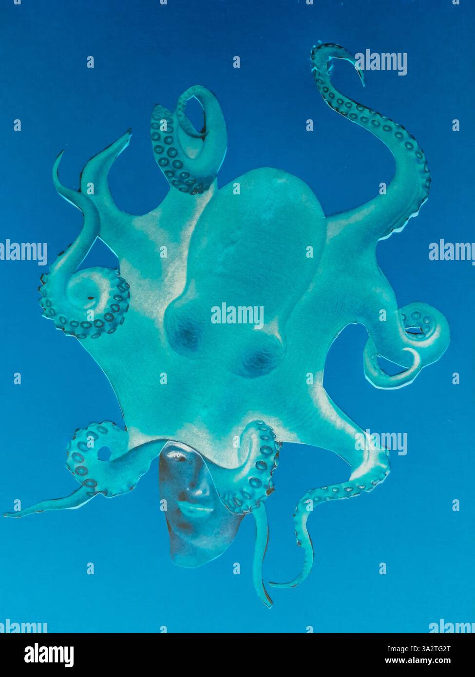 Konzeptuelle Collagekunst eines Oktopus, der den Kopf einer Frau bedeckt Stockfoto