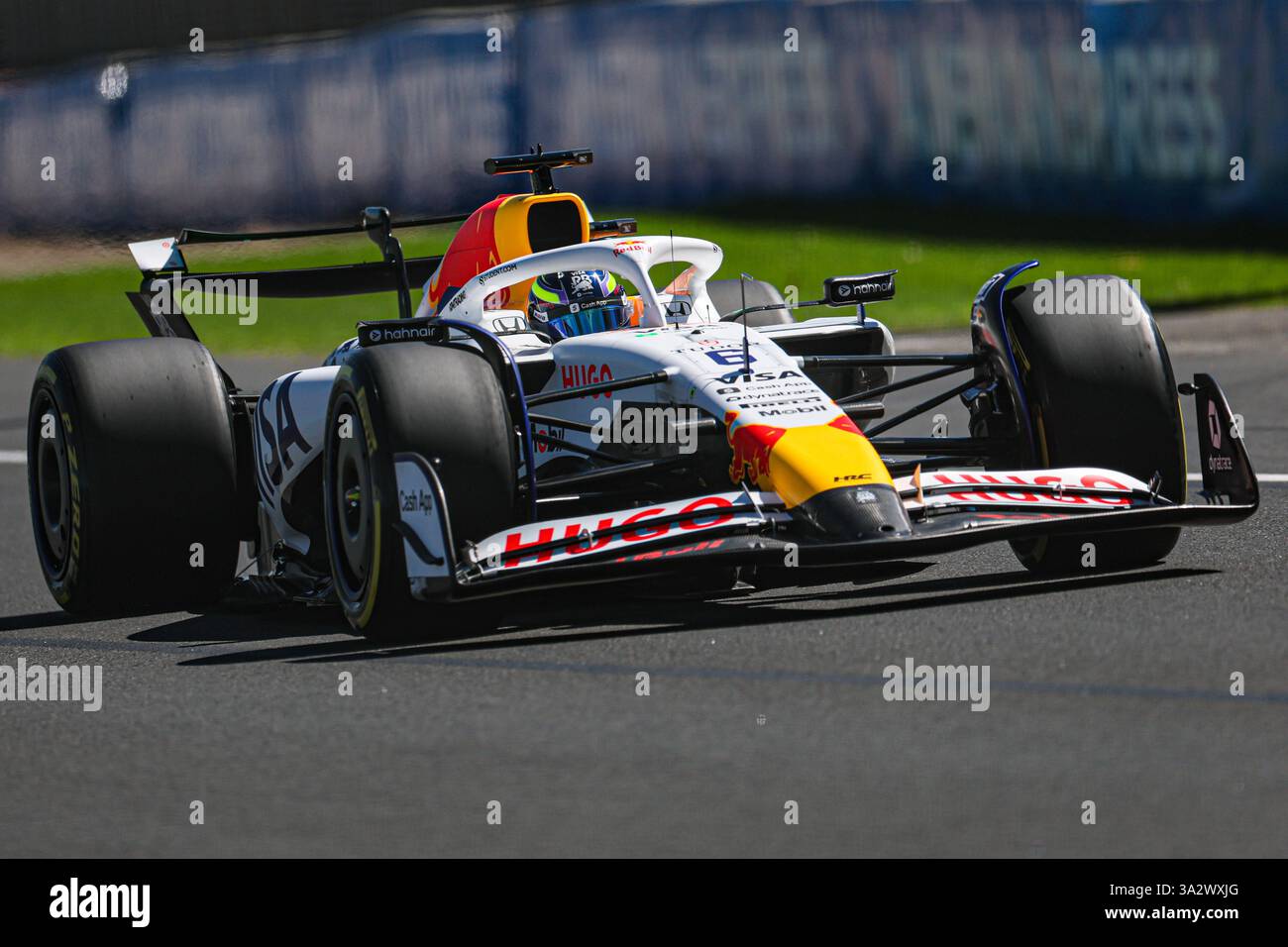 Malbourne, Australien. Februar 2025. Isack Hadjar (FRA) VCARB 02 RBPT Honda während der Trainingssitzung des Formel 1 Louis Vuitton Grand Prix 2025 von Australien am Freitag; Albert Park, Melbourne, Australien, 14. Bis 16. März 2025 Credit: Alessio de Marco/Alamy Live News Stockfoto