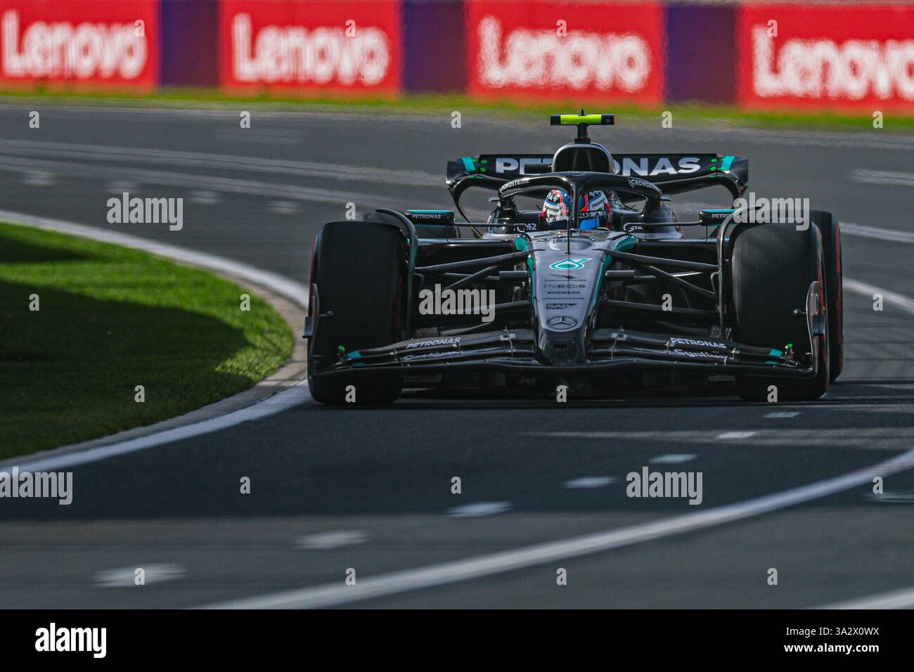 Malbourne, Australien. Februar 2025. 19/2025 - Andrea Kimi Antonelli (ITA) - Mercedes-AMG PETRONAS F1 Team - Mercedes W16 - Mercedes E Performance während der Freitagstraining des Grand Prix 2025 von Louis Vuitton in Australien; Albert Park, Melbourne, Australien, vom 14. Bis 16. März 2025 (Foto: Alessio de Marco/SIPA USA) Credit: SIPA USA/Alamy Live News Stockfoto