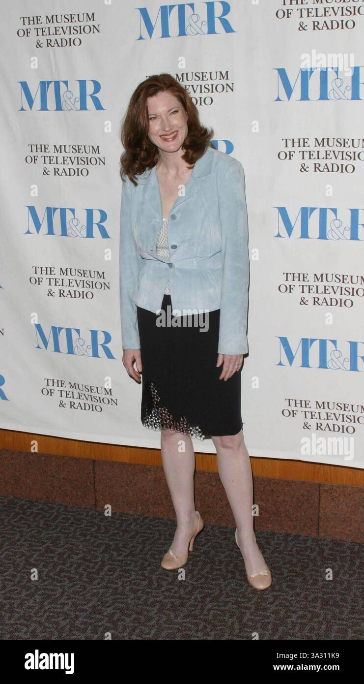 15. MÄRZ 2004 - WEST HOLLYWOOD, KALIFORNIEN, USA - ANNETTE O'TOOLE - DAS MUSEUM OF TELEVISION AND RADIO PRÄSENTIERT DAS 21. JÄHRLICHE WILLIAM PALEY TV FESTIVAL. DGA THEATER, WEST HOLLYWOOD, CA -.03/15/2004 -. NINA PROMMER/ 2004.K35941NP(Bild: © Globe Photos/ZUMAPRESS.com) Stockfoto