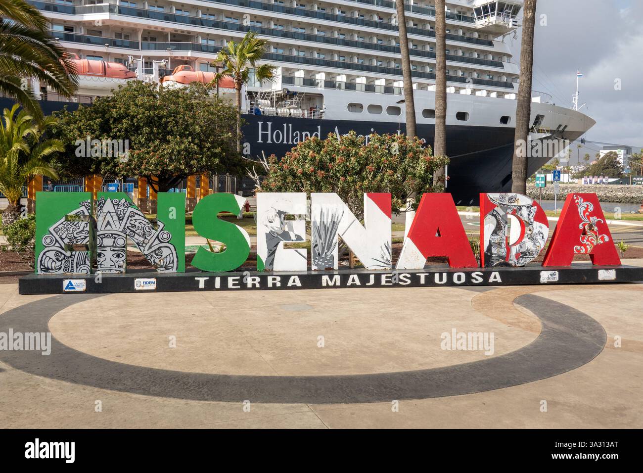 Ensenada Touristenschild Mexiko am Kreuzfahrtterminal, Holland Amerika MS Koningsdam Ensenada, Mexiko 14. Februar 2025 Stockfoto Stockfoto