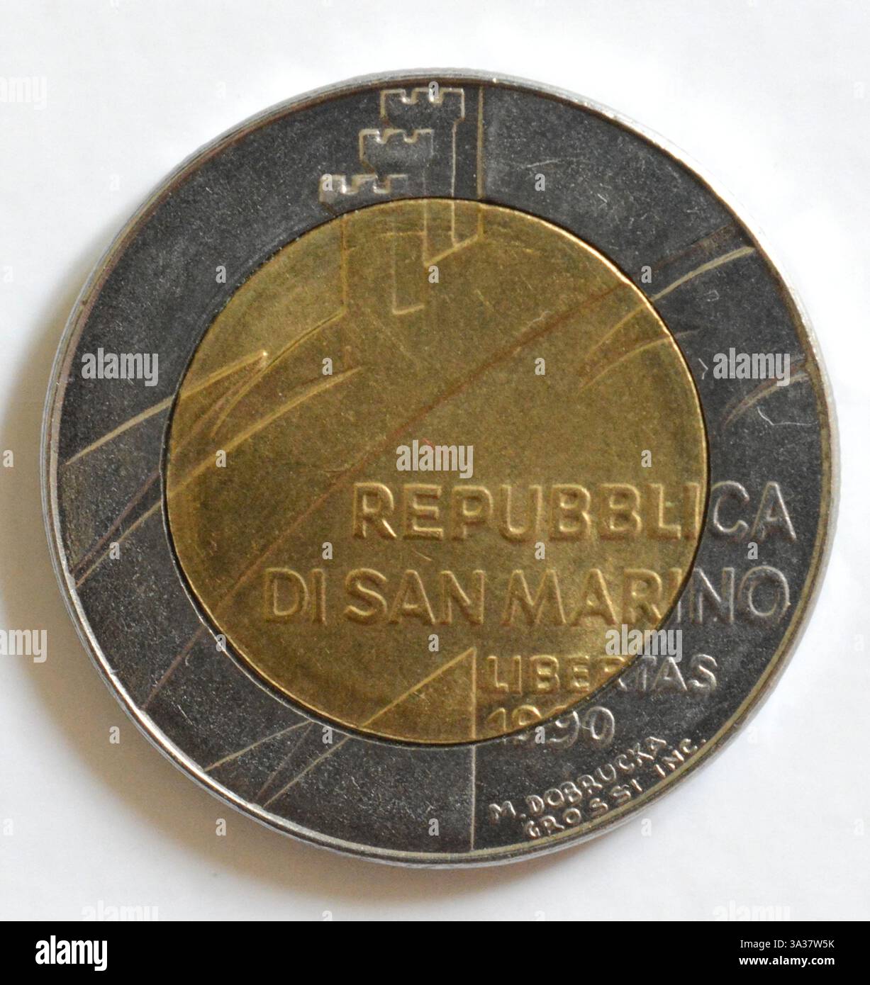 GIFFONI VALLE PIANA, ITALIEN - Juli 1,2023 : Münze San Marino 500 Lire. Stockfoto