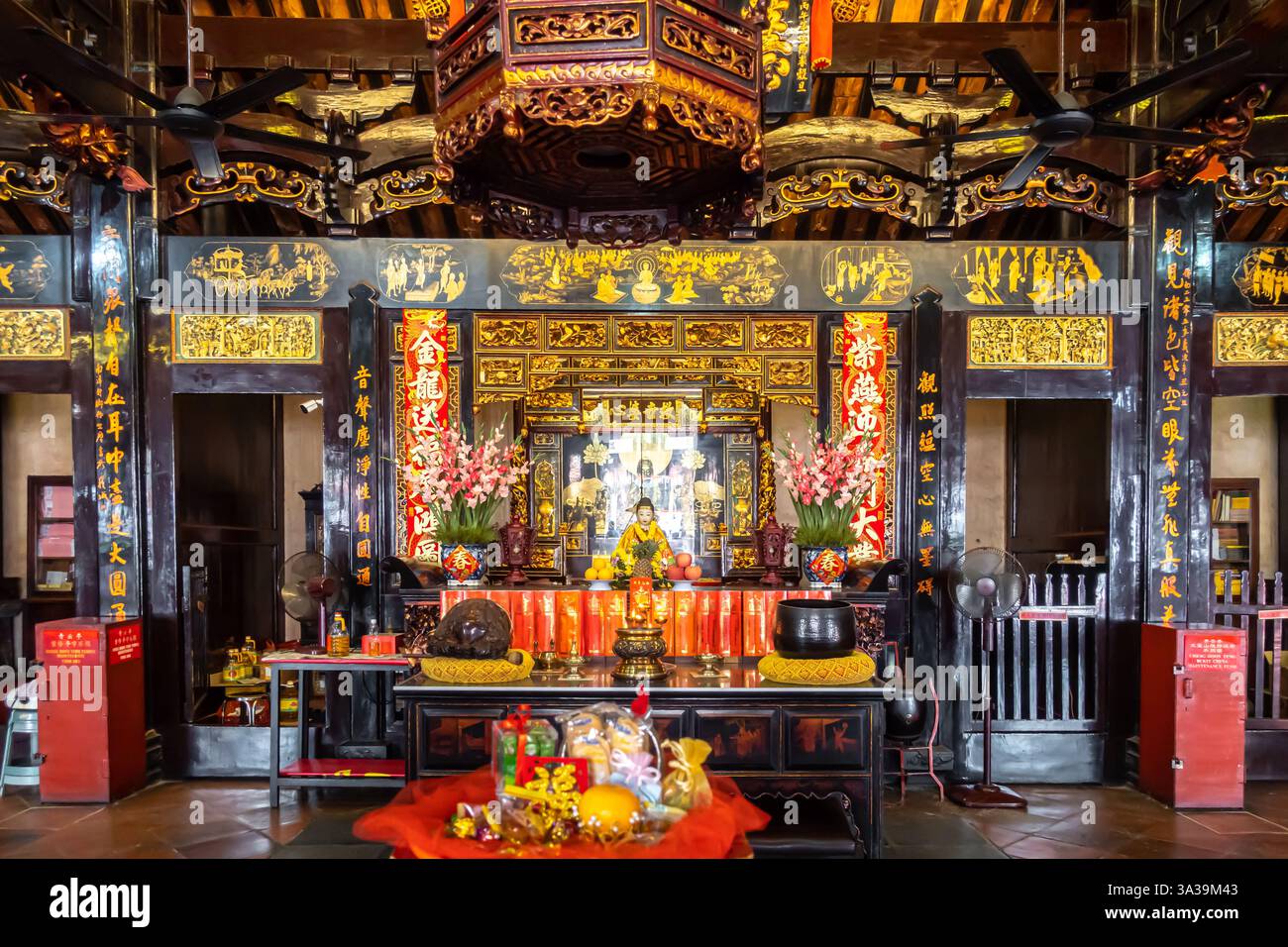 Der Cheng Hoon Teng Tempel ist ein chinesischer Tempel, der die drei doktrinalen Systeme des Buddhismus, Konfuzianismus und Taoismus in Malakka, Melaka, Malaysia, praktiziert Stockfoto