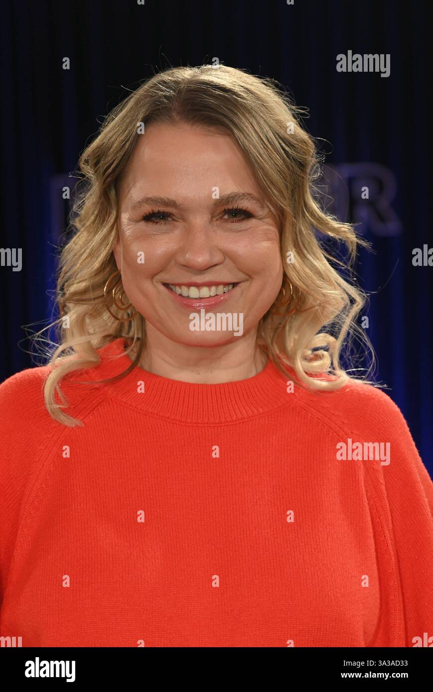 Moderatorin Nova Meierhenrich zu Gast in der WDR Talkshow Kölner Treff *** Moderatorin Nova Meierhenrich als Gast in der WDR Talkshow Kölner Treff Stockfoto