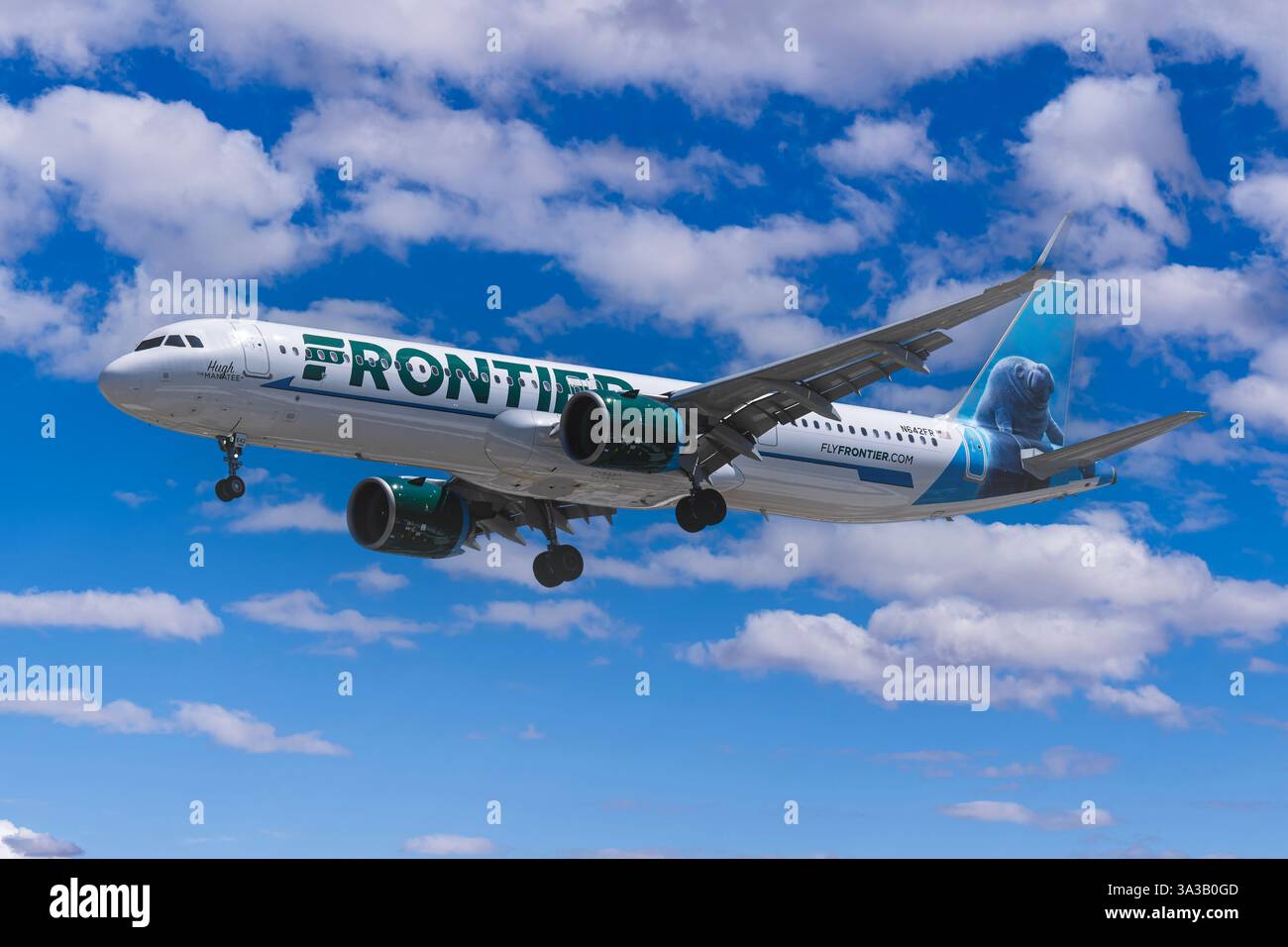 Harry Ried Intl. Flughafen 8-10-2024 Las Vegas NV USA Frontier Airlines Airbus A321neo N642FR bei Endanflug nach Las Vegas, Nevada Stockfoto