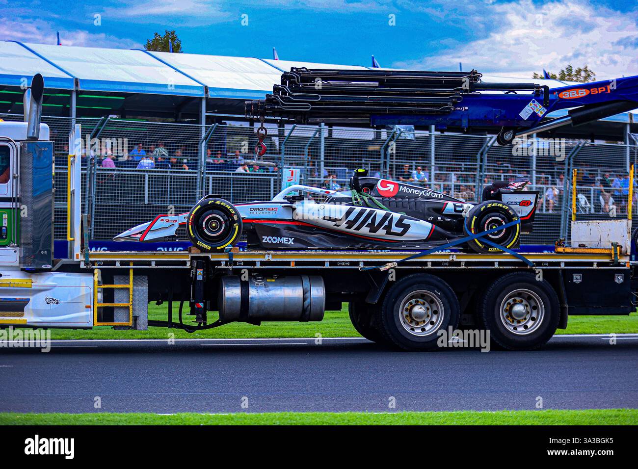 Malbourne, Australien. Februar 2025. Oliver Bearman (GBR) - Haas F1-Team während der Qualifikationsrunde des Grand Prix 2025 von Louis Vuitton in Australien; Albert Park, Melbourne, Australien, 14. Bis 16. März 2025 Credit: Alessio de Marco/Alamy Live News Stockfoto