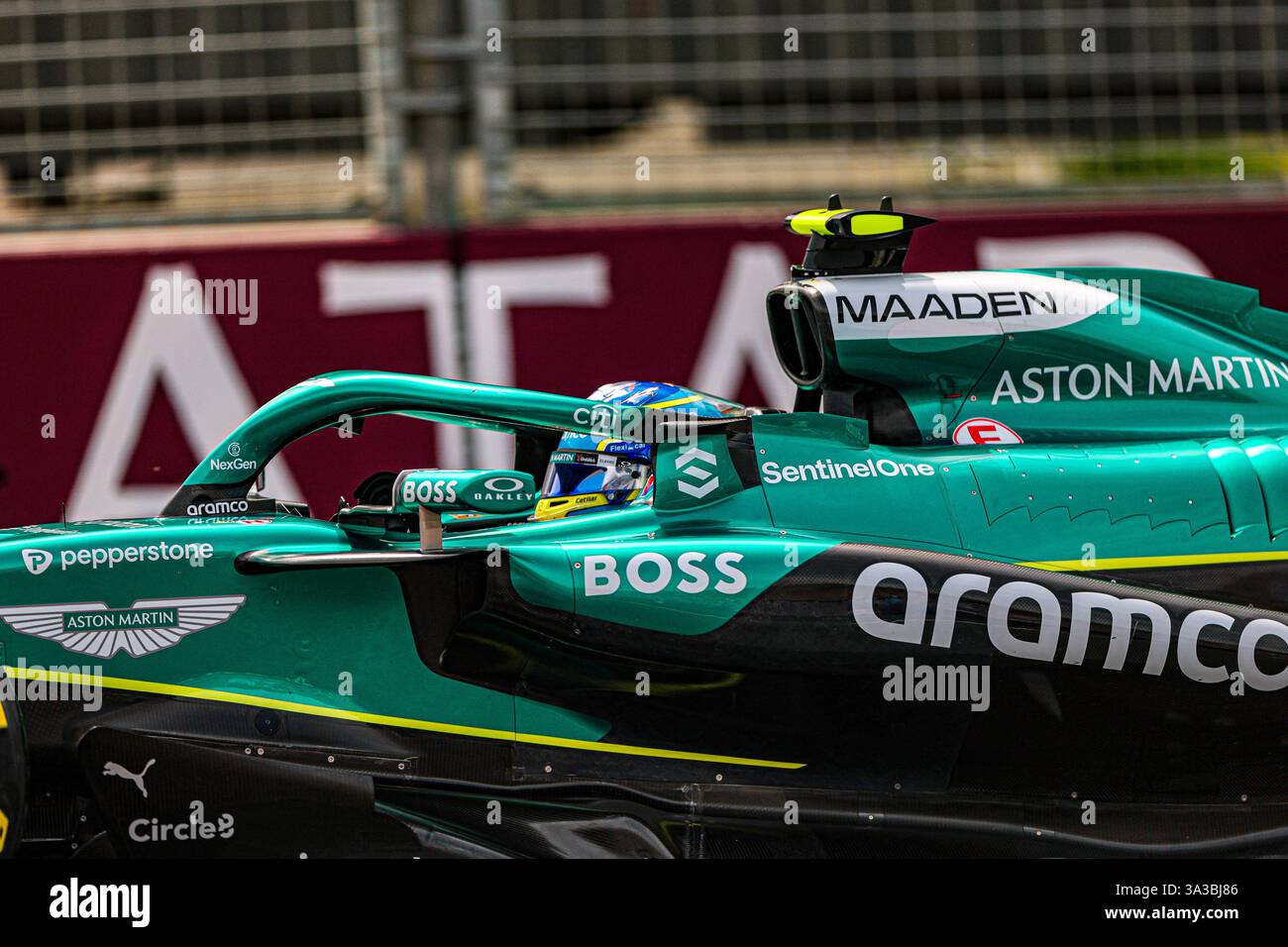 Malbourne, Australien. Februar 2025. 19/2025 - Fernando Alonso (ESP) - Aston Martin Aramco F1 Team - Aston Martin AMR25 - Mercedes während der Qualifikationsrunde des Grand Prix 2025 von Louis Vuitton in Australien; Albert Park, Melbourne, Australien, 14. Bis 16. März 2025 (Foto: Alessio de Marco/SIPA USA) Credit: SIPA USA/Alamy Live News Stockfoto