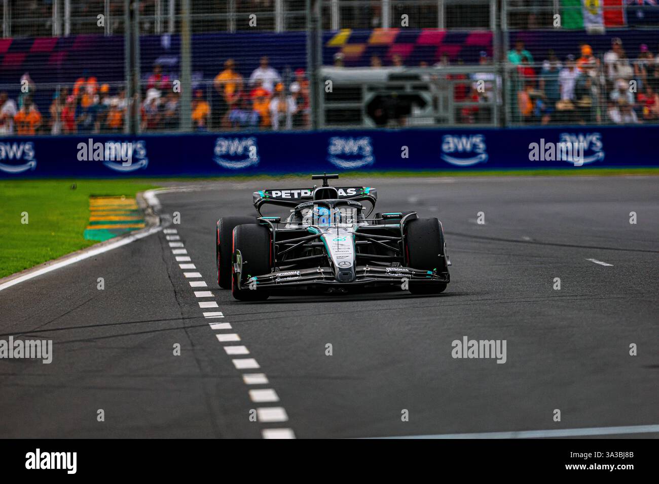 Malbourne, Australien. Februar 2025. 19/2025 - George Russell (GBR) - Mercedes-AMG PETRONAS F1 Team - Mercedes W16 - Mercedes E Performance während der Qualifikationsrunde des Grand Prix 2025 von Louis Vuitton in Australien; Albert Park, Melbourne, Australien, 14. Bis 16. März 2025 (Foto: Alessio de Marco/SIPA USA) Credit: SIPA USA/Alamy Live News Stockfoto