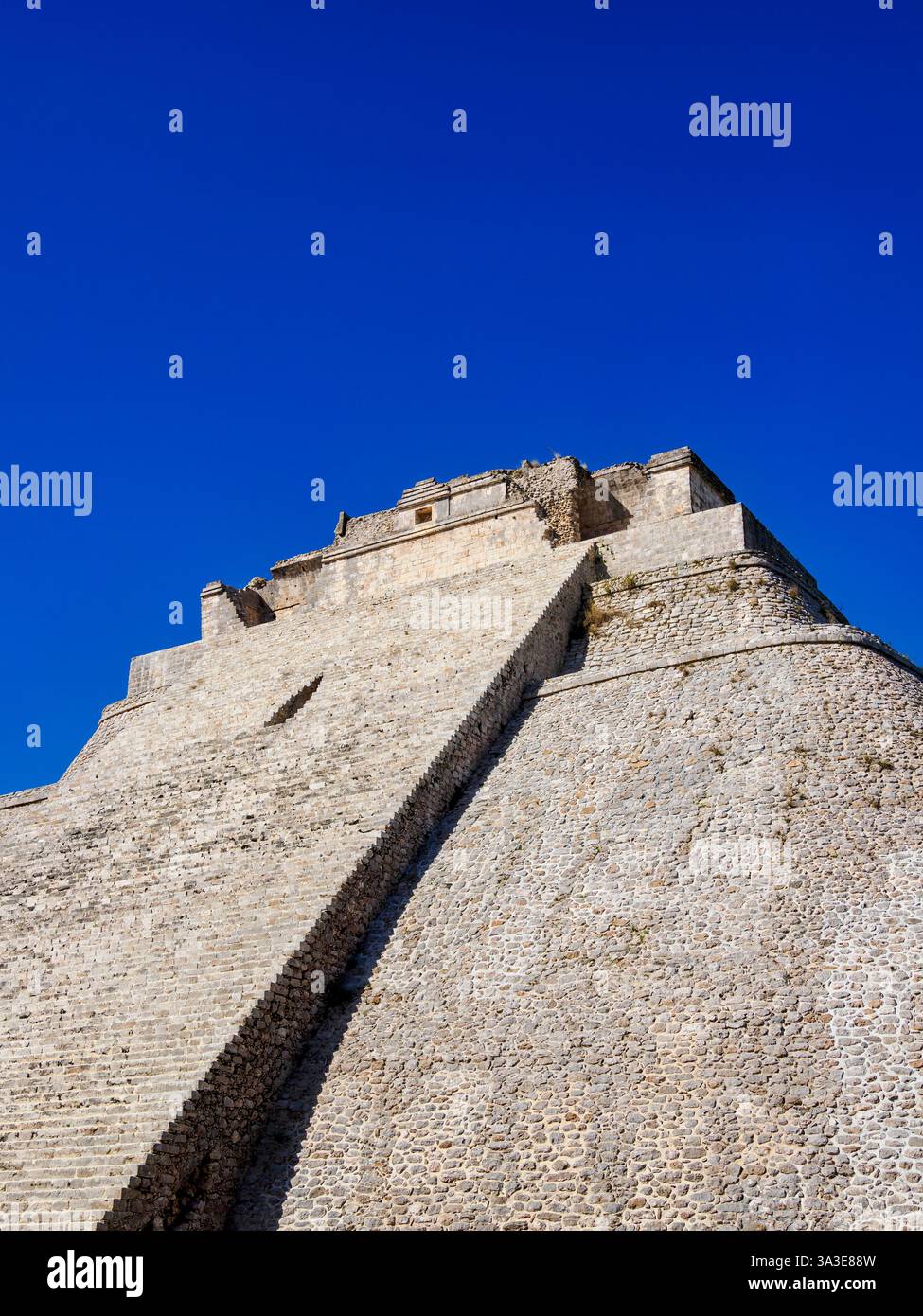 Pyramide des Glückserzählers oder Pyramide des Magiers, Uxmal, Yucatan State, Mexiko Stockfoto