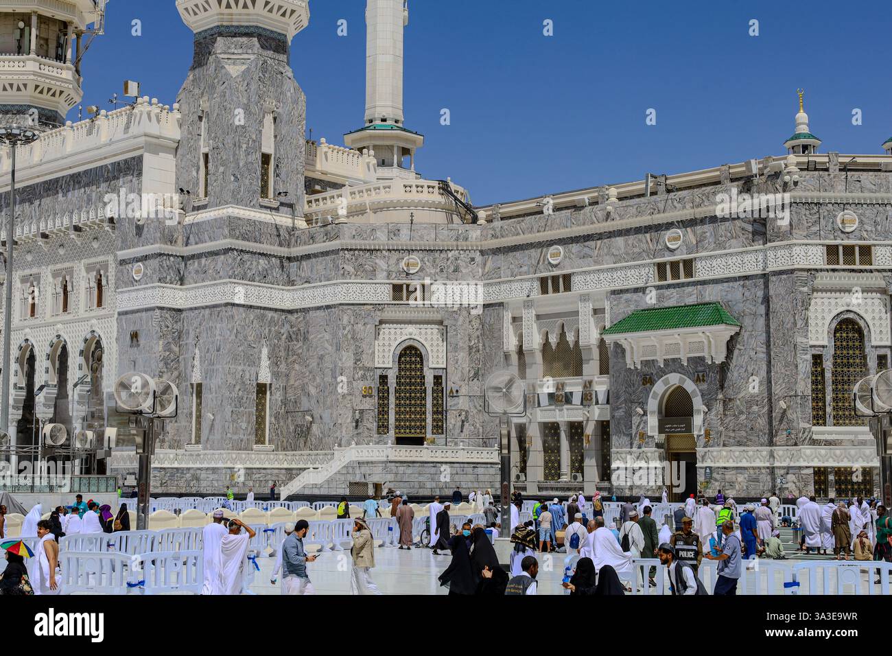 Mekka Saudi - Arabien 12 . März 2025 , muslimische Gebete mit Hadsch und Umra . Al-Haram-Moschee Stockfoto