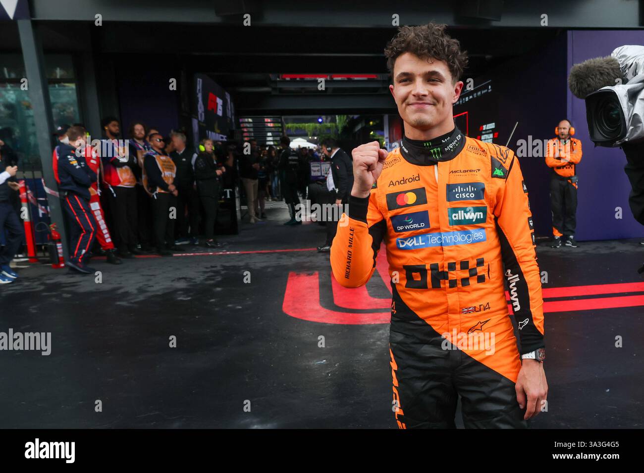 Melbourne, Australien. März 2025. Lando Norris (GBR) - McLaren Formel-1-Team - McLaren MCL39 - Mercedes während des Formel-1-Rennens Louis Vuitton Australian Grand Prix 2025; Albert Park, Melbourne, Australien, 14. Bis 16. März 2025 Credit: Alessio de Marco/Alamy Live News Stockfoto