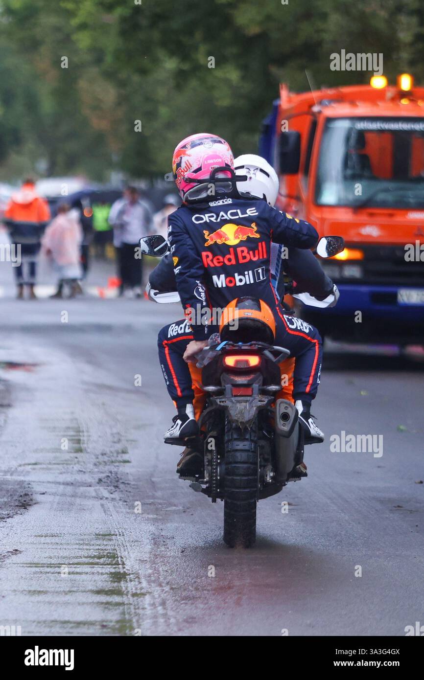 Melbourne, Australien. März 2025. Liam Lawson (NZL) - Redbull Racing RB21 - Honda RBPT während des Formel-1-Rennens Louis Vuitton Australian Grand Prix 2025; Albert Park, Melbourne, Australien, 14. Bis 16. März 2025 Credit: Alessio de Marco/Alamy Live News Stockfoto