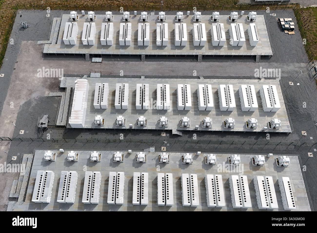 Aus der Vogelperspektive des Pillswood Battery Energy Storage Systems (BESS) Cottingham, East Yorkshire Stockfoto
