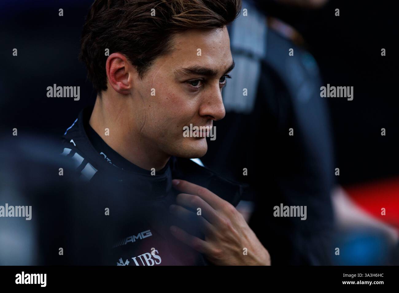 Melbourne, Victoria, Australien. 16. März 2025; Melbourne Grand Prix Circuit, Melbourne, Victoria, Australien; Formel-1-Grand-Prix von Australien; Renntag; dritter Platz von Mercedes AMG Petronas Fahrer George Russell auf dem Podium nach dem Rennen Credit: Action Plus Sports Images/Alamy Live News Stockfoto