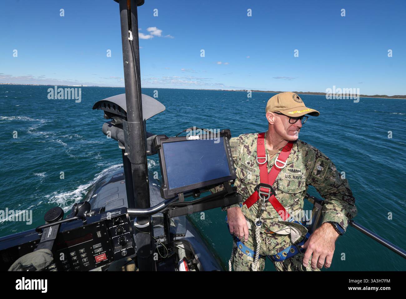 Captain Neil Stein Hagen U-Boot Squadron 15 Commodore auf der Brücke ...