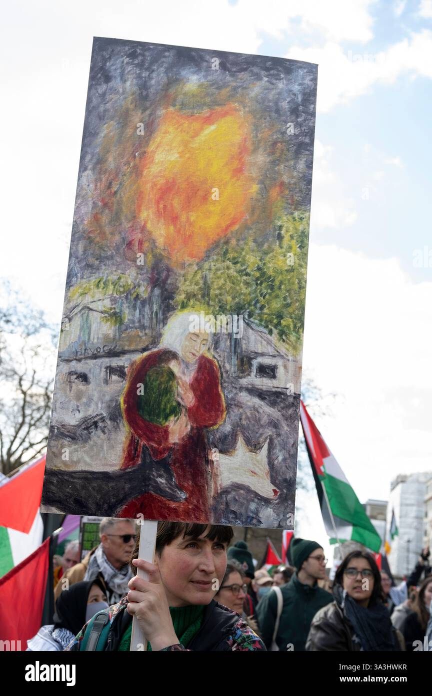 Am 15. März 2025 marschierten Tausende von Menschen durch Zentral-London zur Unterstützung Palästinas und forderten ein Waffenembargo. Stockfoto