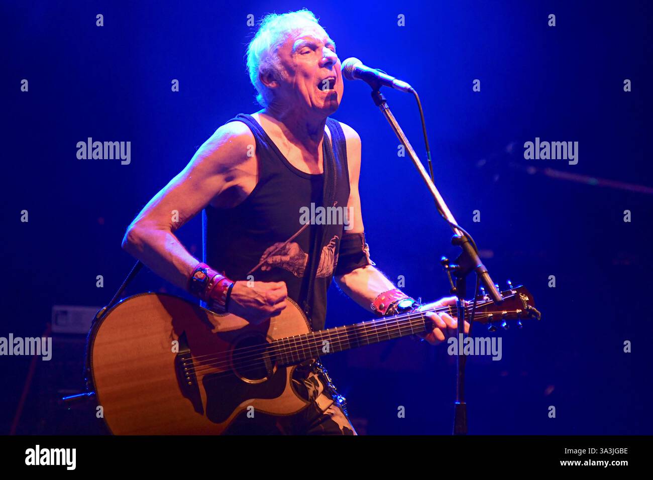 Buenos Aires (15. März 2025). Timothy 'TV' Smith spielt live in El Teatro Flores, Buenos Aires, Argentinien Credit: Mariano Garcia/Alamy Live News Stockfoto