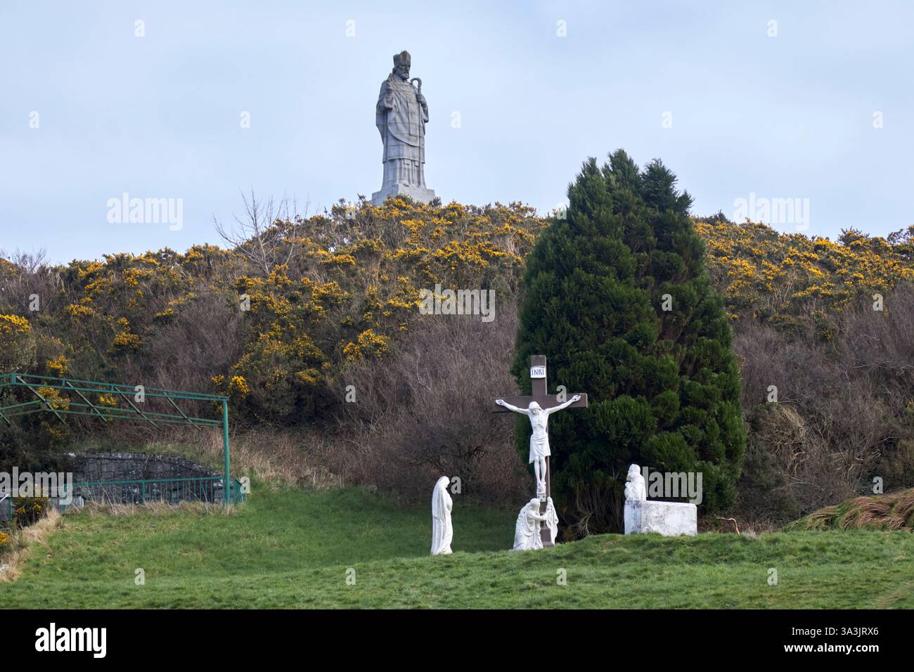 Freiluftkirche und Nationaldenkmal für St. patrick mit Kreuzigungsszene und St. patricks Statue slieve patrick St patricks Mountain County unten, NOR Stockfoto