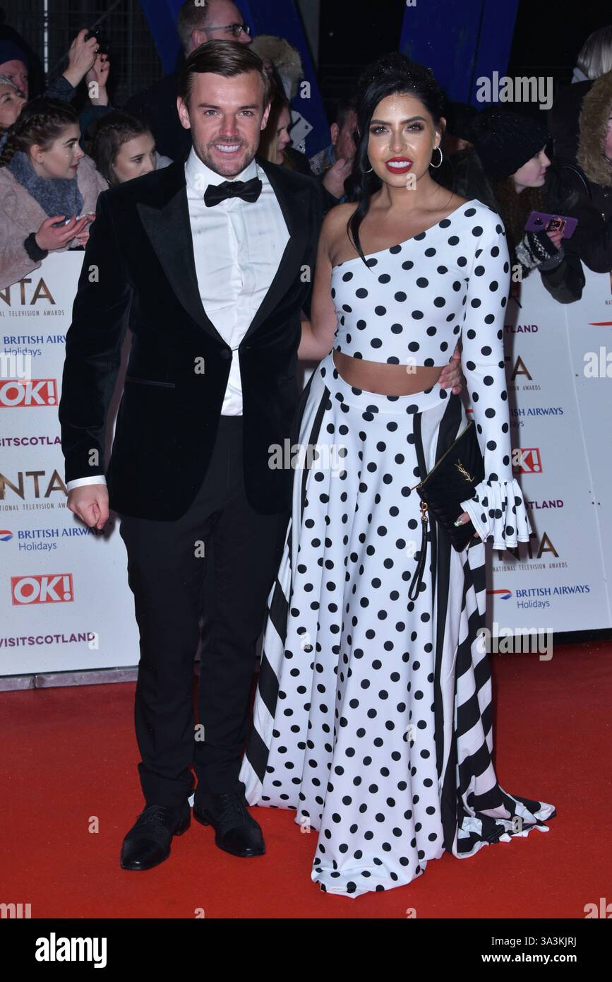 Nathan Massey und Cara de la Hoydearrivals bei den National Television Awards 2019 in der O2 Arena in Greenwich, London, England am 22. Januar 2019. CAP/Phil Loftus ©Phil Loftus/Capital Pictures Stockfoto