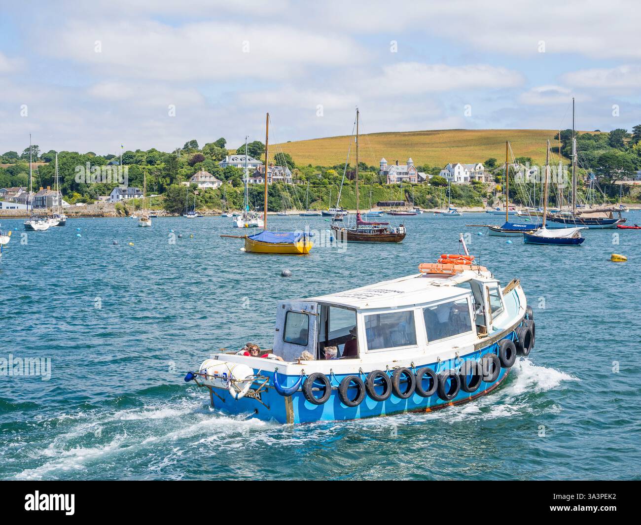 Kleines Wassertaxi/Fähre, Falmouth, Cornwall, England, Großbritannien. GB Stockfoto