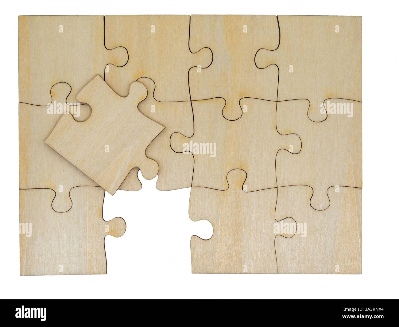 Holzpuzzle, das ein Rechteck bildet; Problemlösung, Teamarbeit und Strategiekonzept Stockfoto