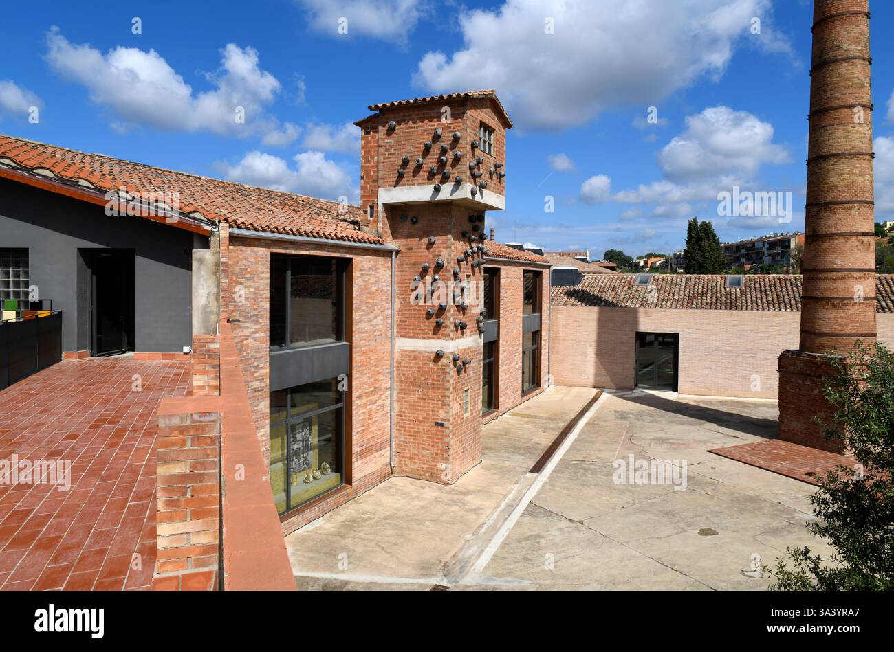 La Bisbal d'Empordà, Museu de la Ceràmica (alte Keramikfabrik aus Terrakotta). Baix Empordà, Provinz Girona, Katalonien, Spanien. Stockfoto