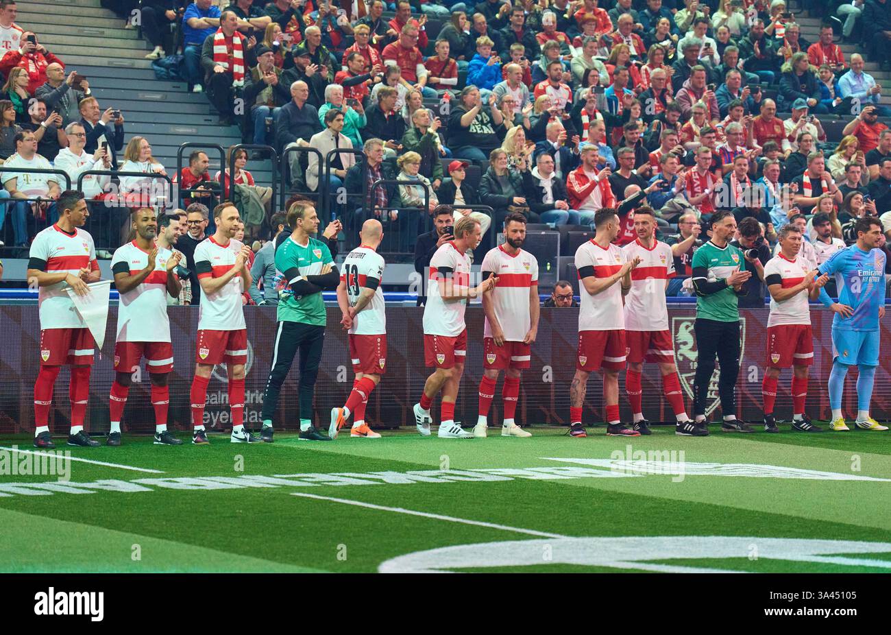 Krassimir Balakov, Timo Hildebrand, Andreas Hinkel, Fernando Meira, Zdravko Kuzmanovic, Tobias Werner, Cacau, Christian Gentner, Milan Jurkovic, Andreas Beck, Christian Traesch, VFB Legenden beim Fußball-Beckenbauer-GEDENKCUP 2025 für den verstorbenen Fußballlegende Franz Beckenbauer (gestorben 7. Januar 2024) am 17. März 2025 in München. Saison 2024/2025, 1.Bundesliga, FCB, München, FC Bayern München, Spieltag x, x.. Spieltag Fotograf: ddp Images/STAR-Images Credit: ddp Media GmbH/Alamy Live News Stockfoto