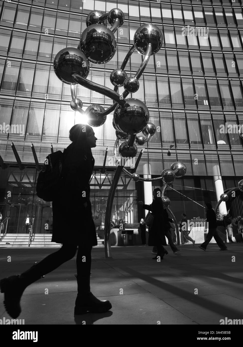 „Infinite Accumulation“ eine Skulptur des japanischen Künstlers Yayoi Kusama, City of London UK Stockfoto