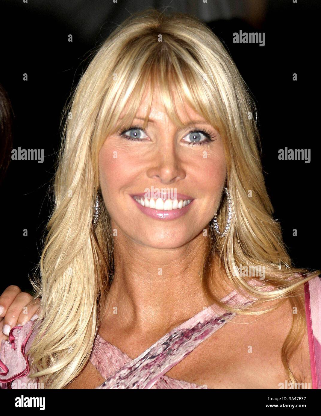 13. Juli 2005 – NEW YORK CITY 07-13-2005 – Lisa Gastineau besucht New York Premiere des New Line Cinema Films „WEDDING CRASHERS“ im Ziegfeld Theatre .K4431AGM. ANTHONY G. MOORE-(Bild: © Globe Photos/ZUMAPRESS.com) Stockfoto