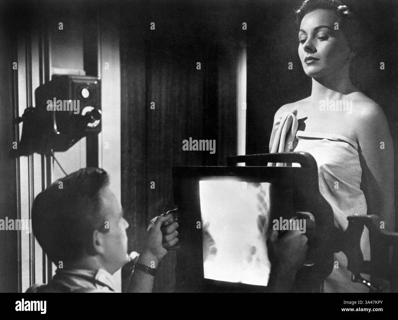 März 2006 – Scott Brady, Jeanne Crain, am Set des Films, „The Model and the Marriage Broker“, 1951 (Bild: © Glasshouse/ZUMA Wire) Stockfoto