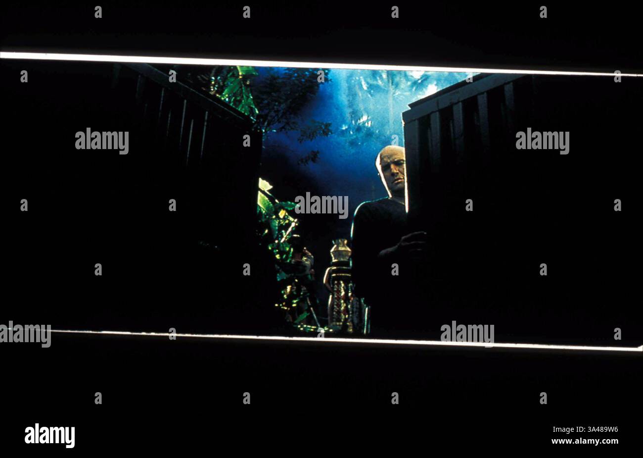 1. Januar 2011 - MARLON BRANDO IN ''APOKALYPSE NOW REDUX''.1979.#K22767ES.Â ©BEREITGESTELLT VON es/TV/FILM STILL(Bild: © Globe Photos/ZUMAPRESS.com) Stockfoto