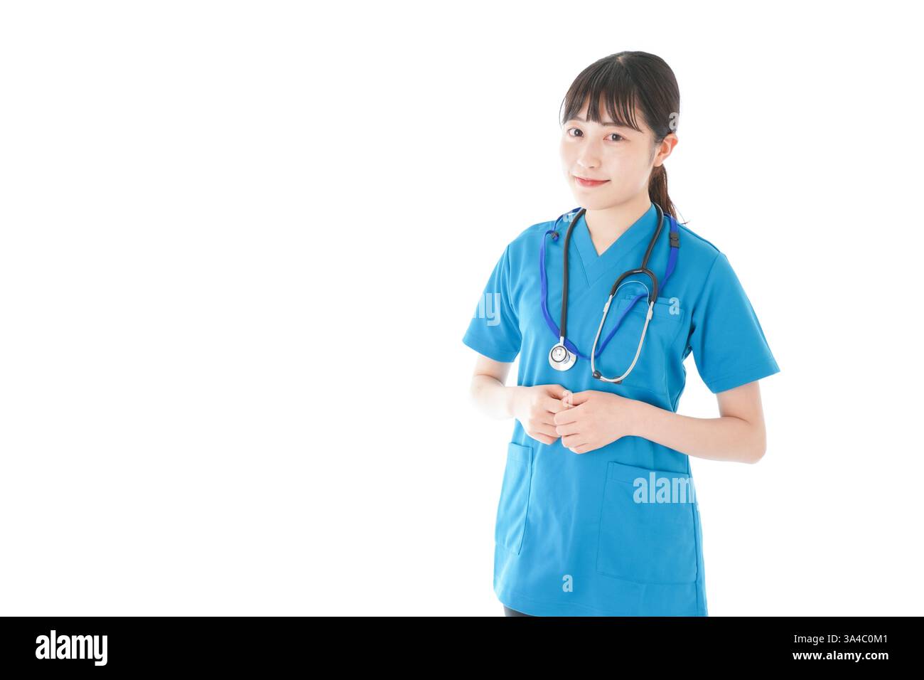 Lächelnde junge Krankenschwester Stockfoto