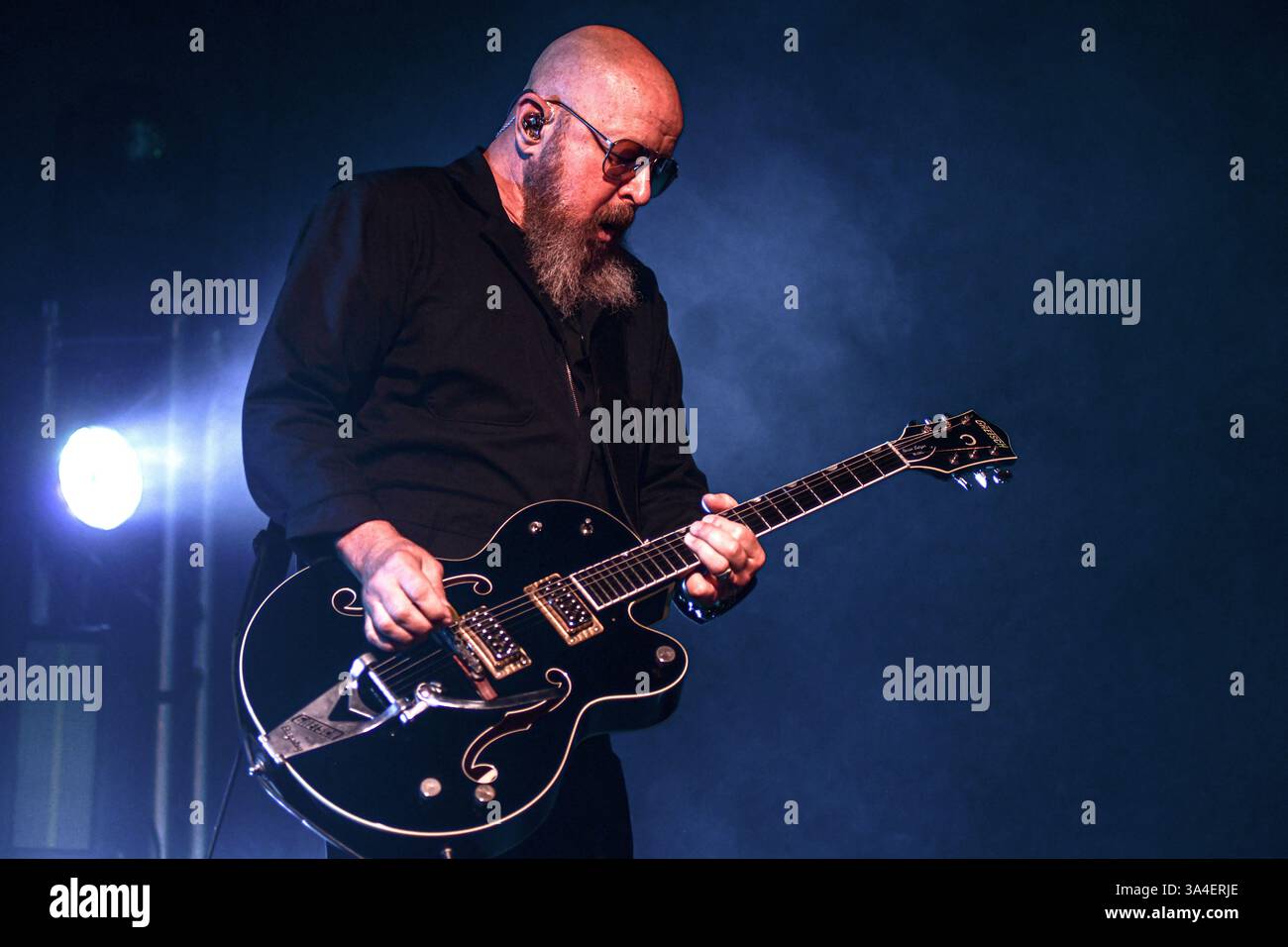 Buenos Aires (18. März 2025). Alternative Rock Band Garbage (Steve Marker, Gitarre) live im Obras Stadium in Buenos Aires, Argentinien. Quelle: Mariano Garcia/Alamy Live News Stockfoto