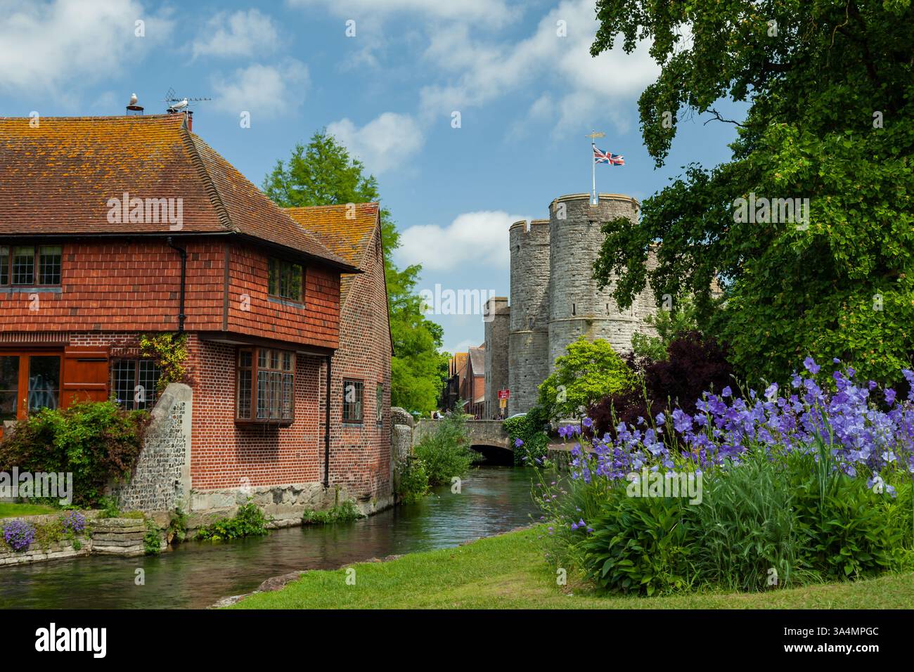 Frühlingsvormittag in Westgate Gardens. Stockfoto