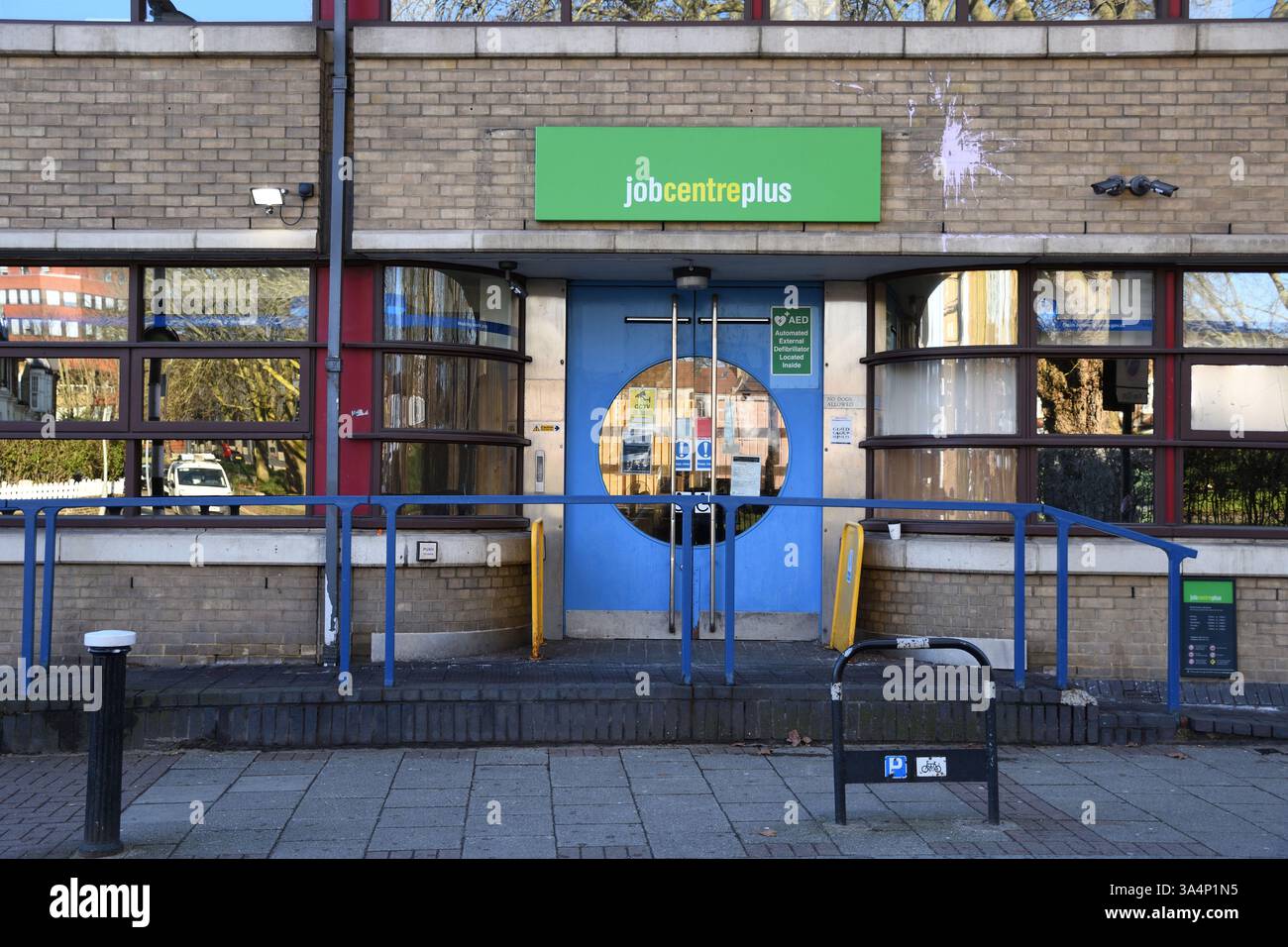 Jobcenter, Jobcenter Plus, Wood Green, London, Großbritannien. Jobcenter helfen Arbeitslosen bei der Arbeitssuche. Stockfoto