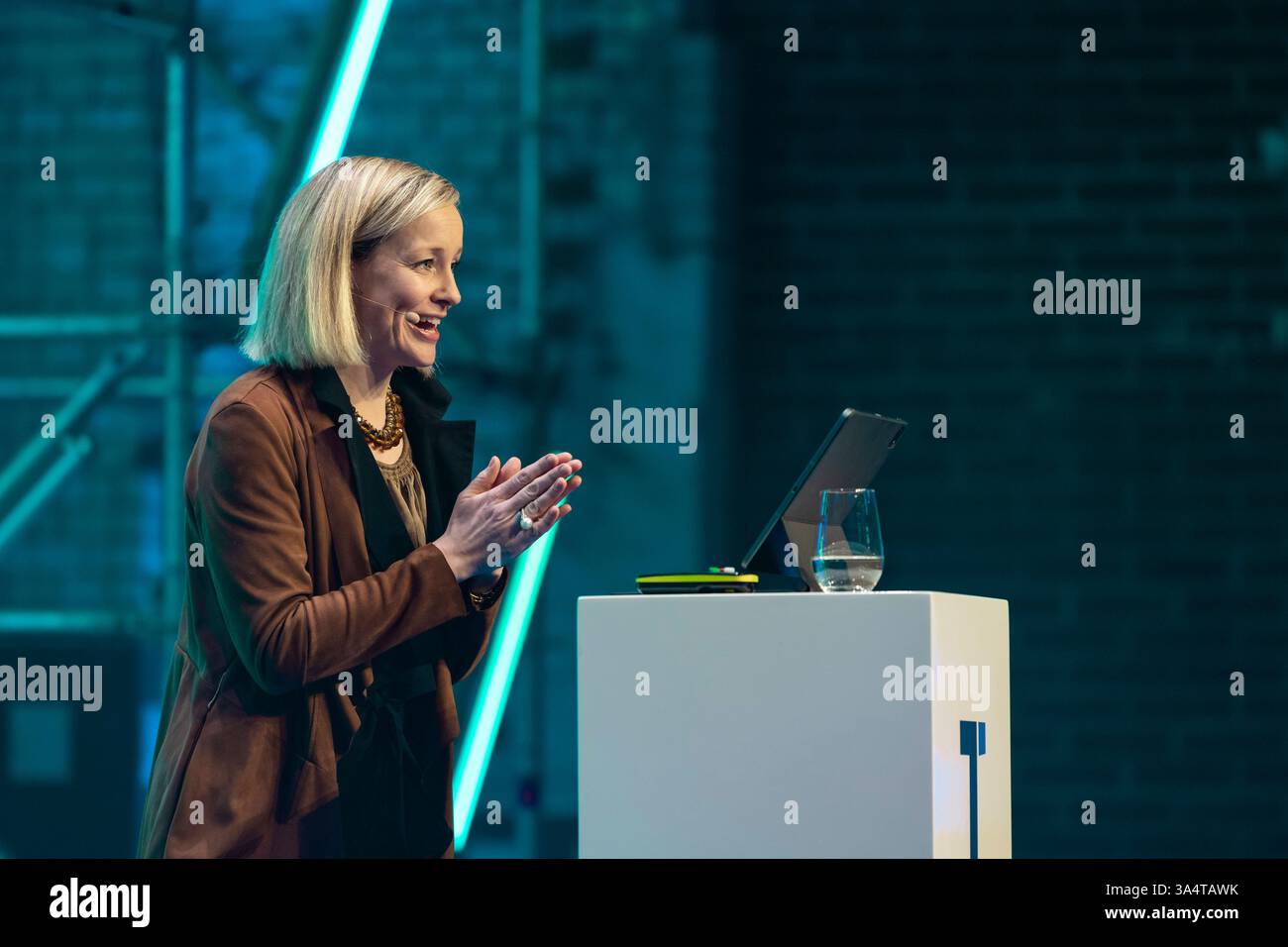 TRANSFORMATION 2025 Prof. Dr. Louisa Specht-Riemenschneider, Bundesbeauftragte für den Datenschutz und die Informationsfreiheit, spricht auf der TRANSFORMATION 2025 in der STATION Berlin über den Datenschutz in Deutschland. *** TRANSFORM 2025 Prof Dr. Louisa Specht Riemenschneider, Bundesbeauftragte für Datenschutz und Informationsfreiheit, spricht auf der TRANSFORM 2025 in Berlin über den Datenschutz in Deutschland Urheberrecht: XEVENTPRESSxJeremyxKnowlesx Stockfoto