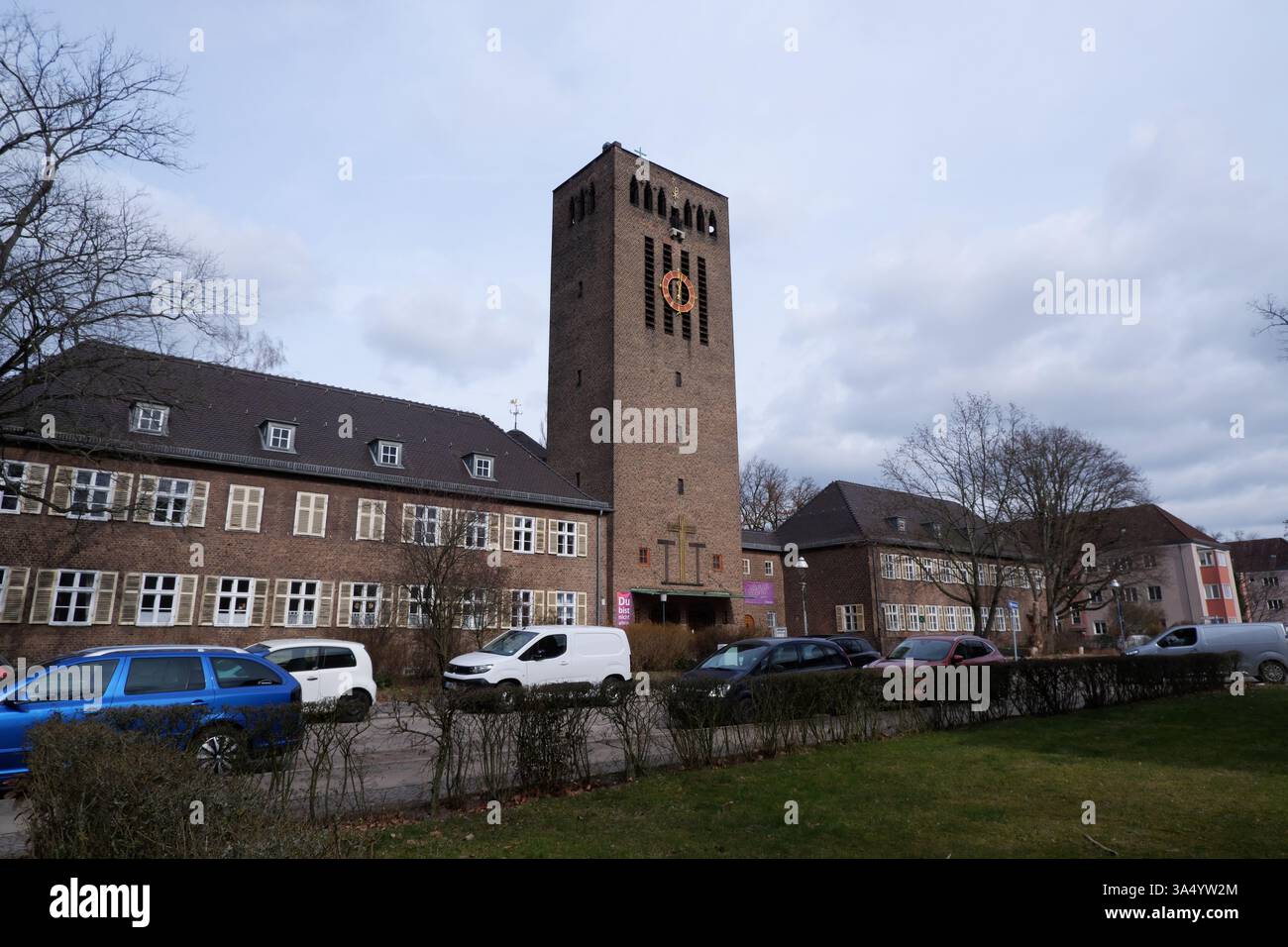 Seimensstadt in Berlin Charlottenburg 2025 umfasst ikonische Sozialwohnungen 1929–34, die von Architekten unter anderem Walter Gropius entworfen wurden. Stockfoto
