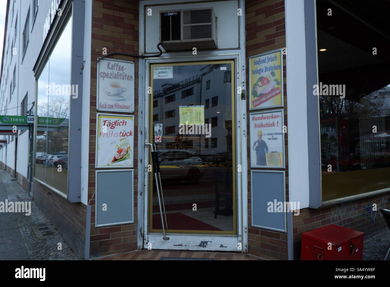 Seimensstadt in Berlin Charlottenburg 2025 umfasst ikonische Sozialwohnungen 1929–34, die von Architekten unter anderem Walter Gropius entworfen wurden. Stockfoto