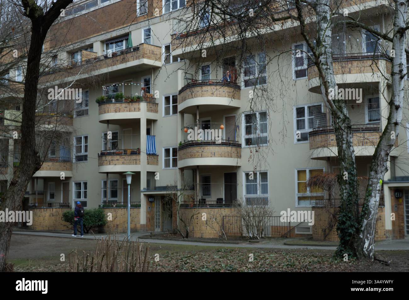 Seimensstadt in Berlin Charlottenburg 2025 umfasst ikonische Sozialwohnungen 1929–34, die von Architekten unter anderem Walter Gropius entworfen wurden. Stockfoto