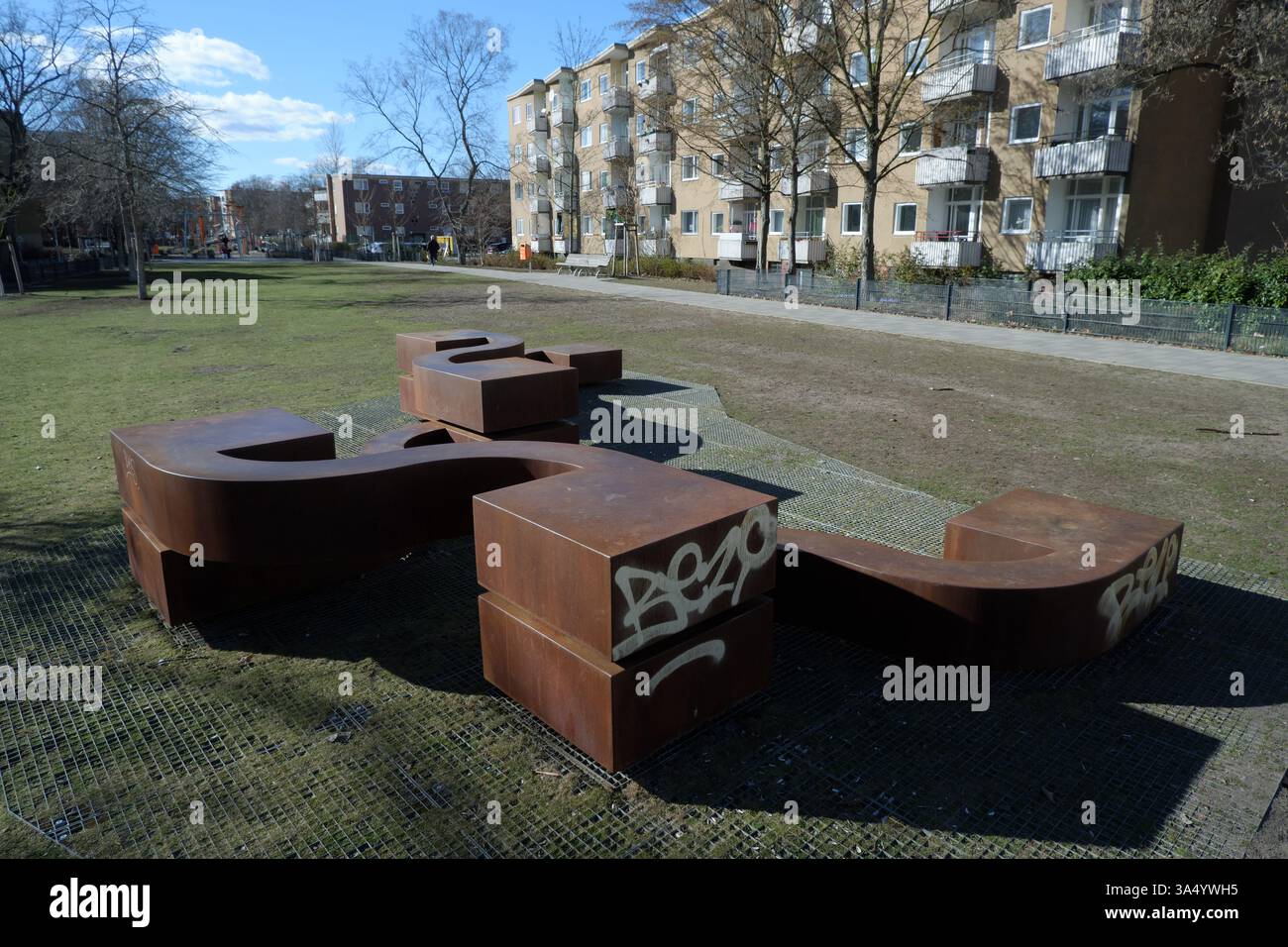 Seimensstadt in Berlin Charlottenburg 2025 umfasst ikonische Sozialwohnungen 1929–34, die von Architekten unter anderem Walter Gropius entworfen wurden. Stockfoto