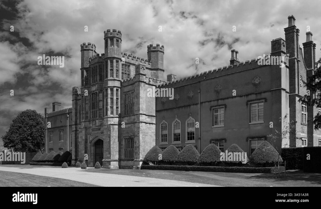Coughton Court, Coughton, Alcester, Warwickshire, England, Großbritannien - Gebäude der Klasse I, das unter Denkmalschutz steht Stockfoto